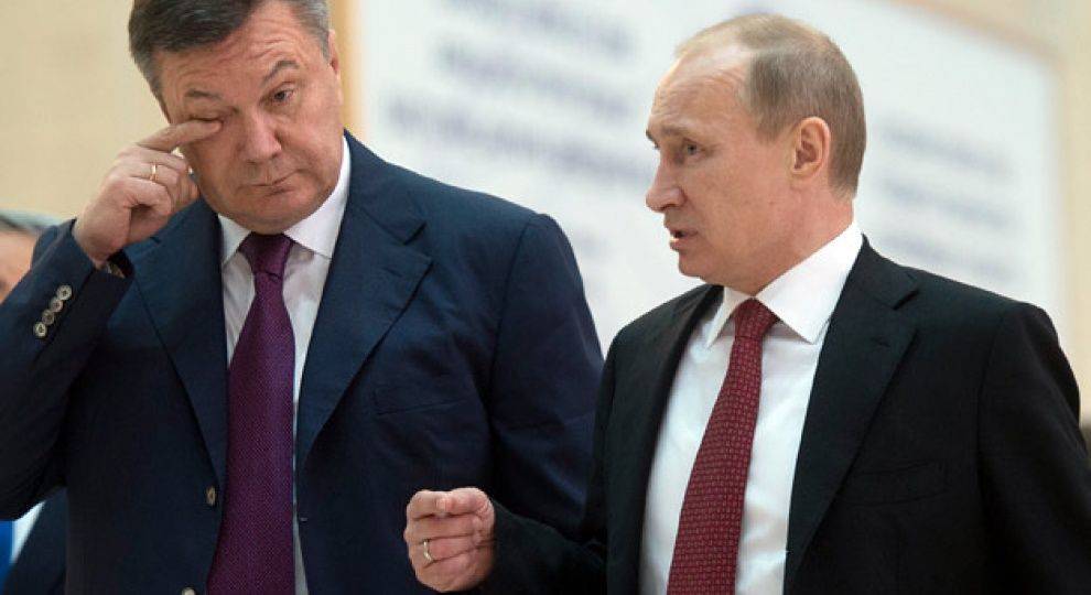 Янукович согласился покинуть пост президента раньше срока после звонка Путина - Сикорский