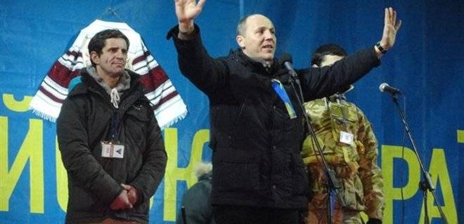 Киевский гарнизон признал власть Майдана - Парубий