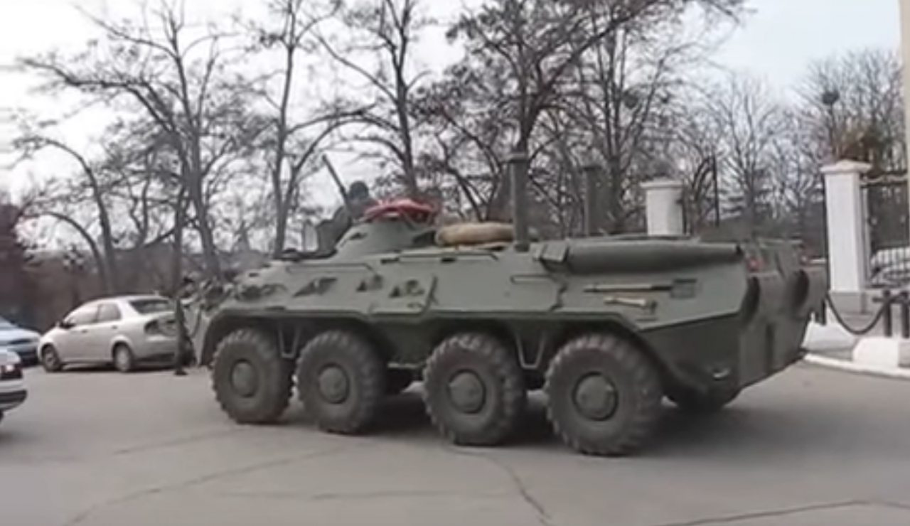 Россияне делятся в интернете рассказами об отправке войск в Крым