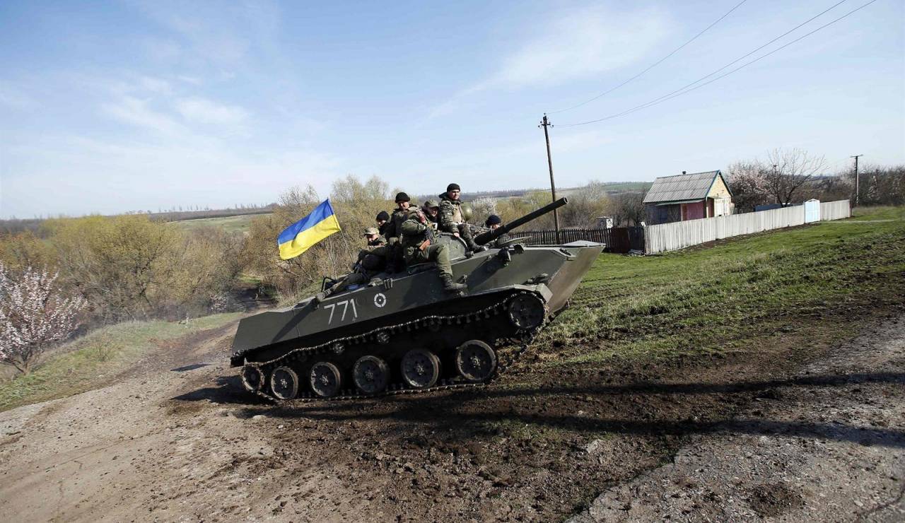Украина требует от России отвести войска от границы