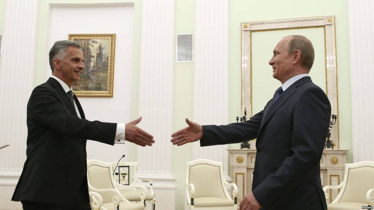 После встречи с президентом Швейцарии Путин призывает сепаратистов перенести "референдум"
