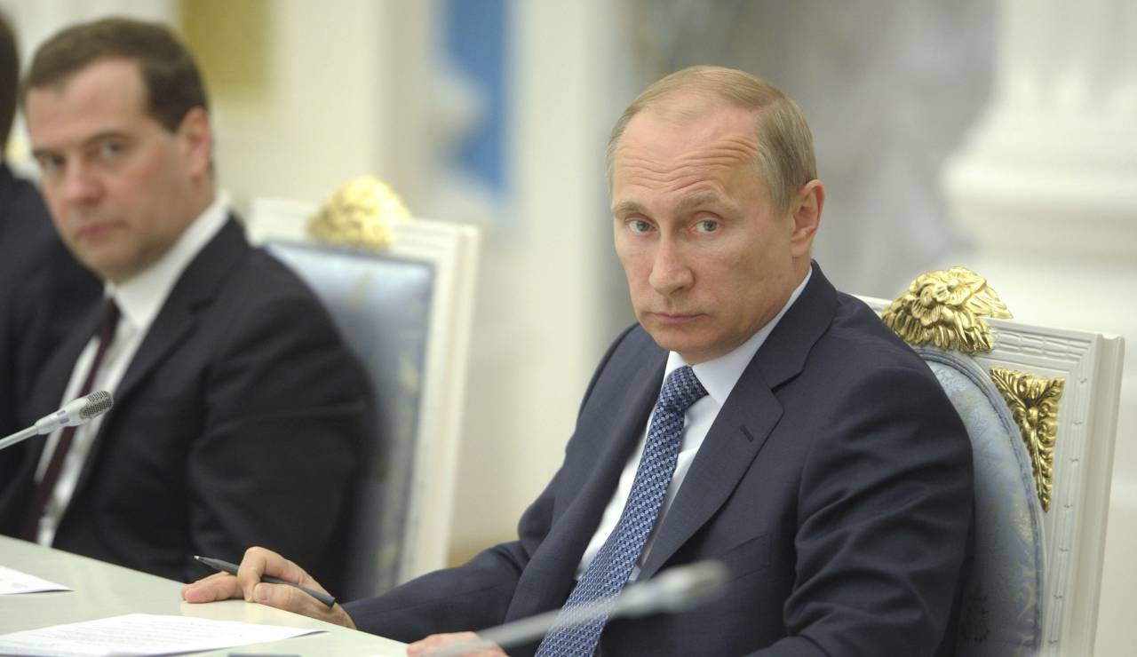 Премьер РФ: Россия никогда не брала обязательств гарантировать целостность Украины