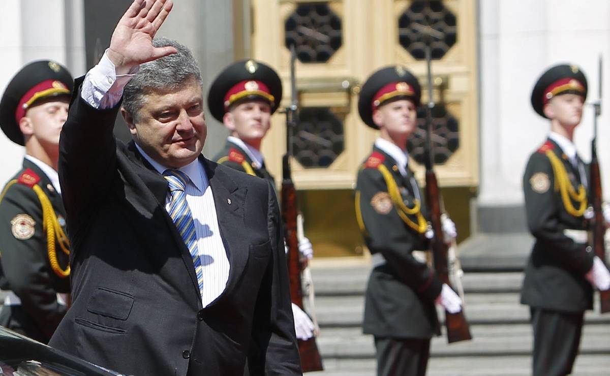 Порошенко хочет прекратить бои на Востоке Украины. На этой неделе