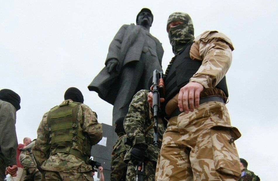 Боевики не стреляют, но оружия не сдают, ждут подкрепления из РФ и готовятся брать Луганский аэропорт