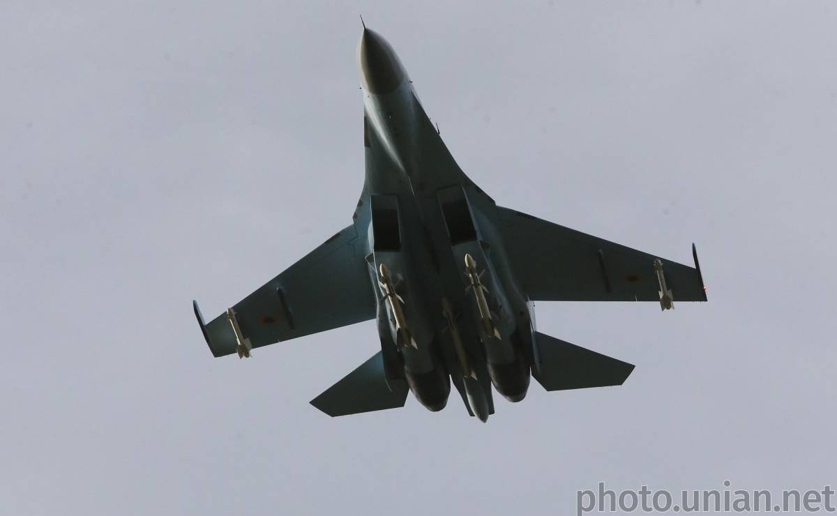 Полторак: Нацгвардия не будет наносить авиационный удар по Донецку