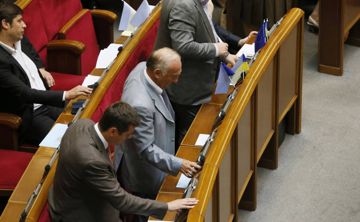 Верховная Рада призывает мир признать “ДНР” и “ЛНР” террористическими организациями