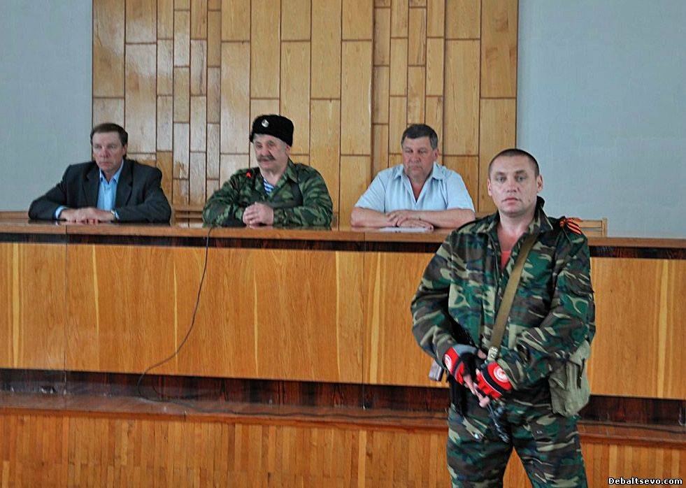 Вооруженные чеченцы похитили мэра Дебальцево – СМИ