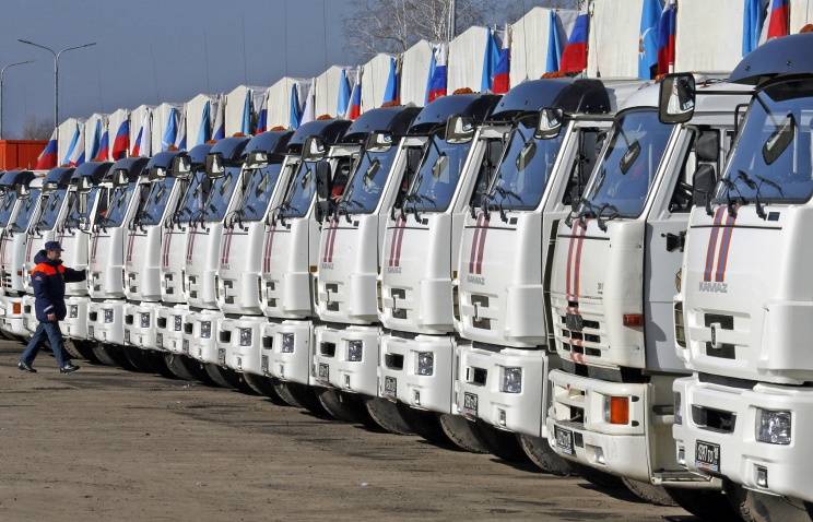 В Украину вторгся конвой грузовиков из РФ, InformNapalm предполагает отвлекающий манёвр