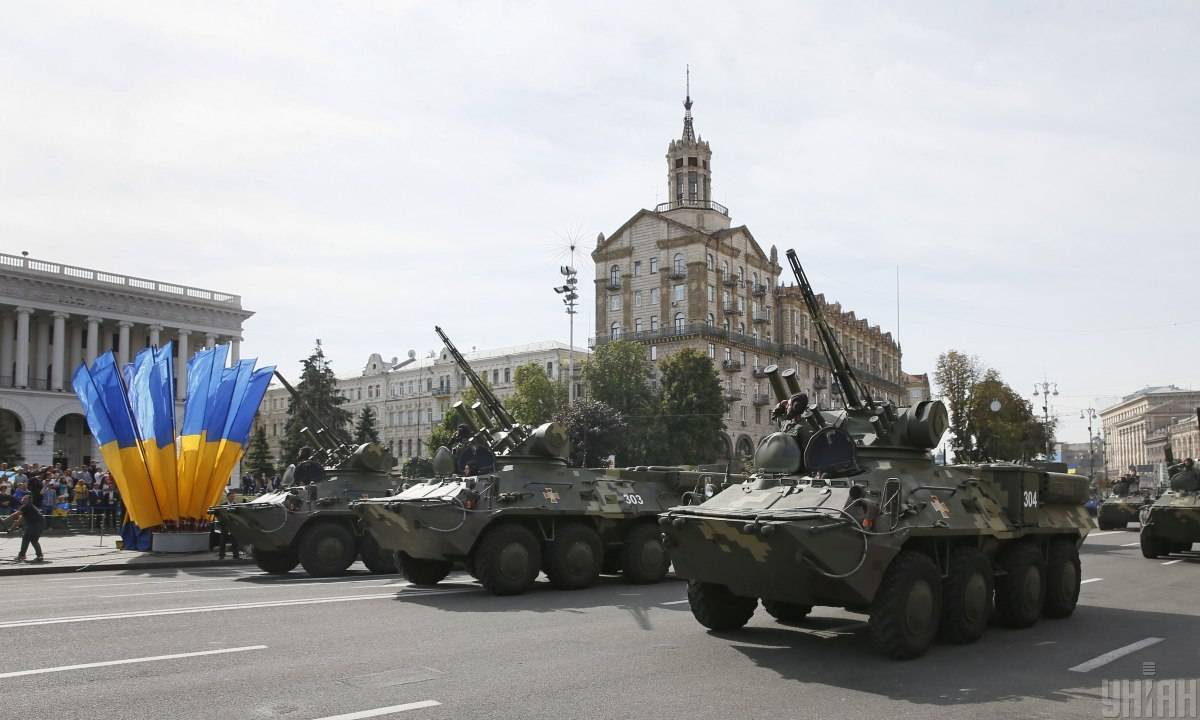 В зону АТО прибыла военная техника с парада, у границы выявлена ДРГ из РФ
