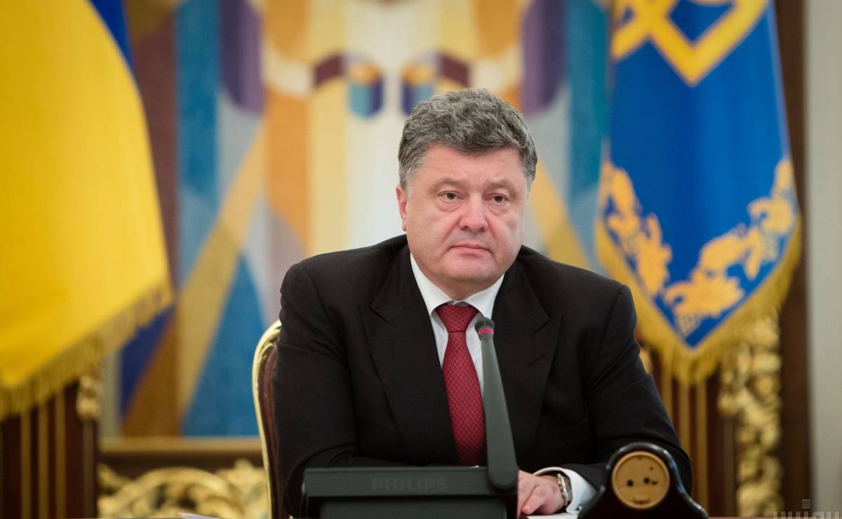 Порошенко объявил о вводе российских войск в Украину
