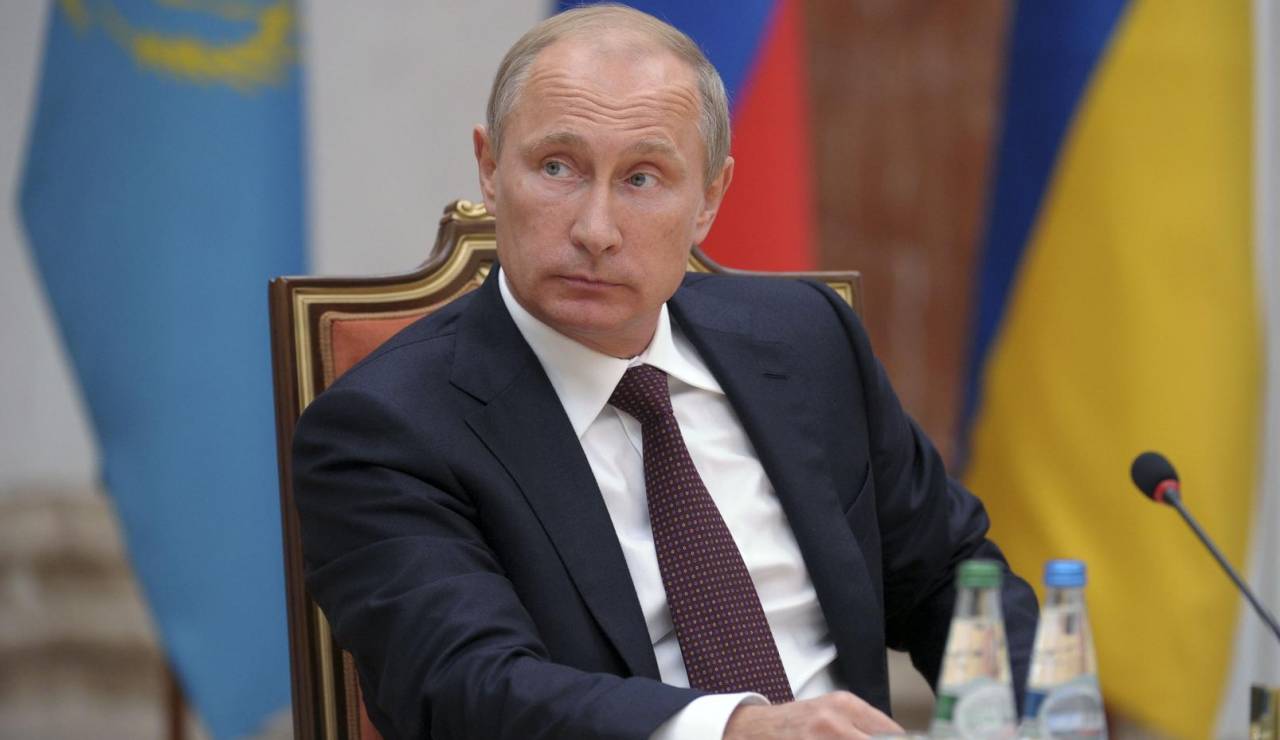 Путин потребовал от Порошенко переговоров о государственности оккупированных территорий, но потом передумал