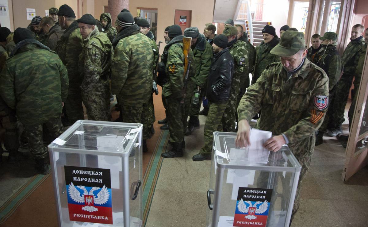 Оккупанты готовят "выборы" в ОРДЛО на 2 ноября