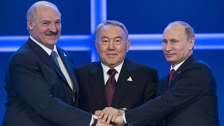 Путин склоняет Беларусь и Казахстан к единой позиции по ассоциации Украины с ЕС