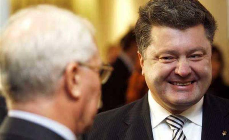 У власти остались все "смотрящие" времён Виктора Януковича