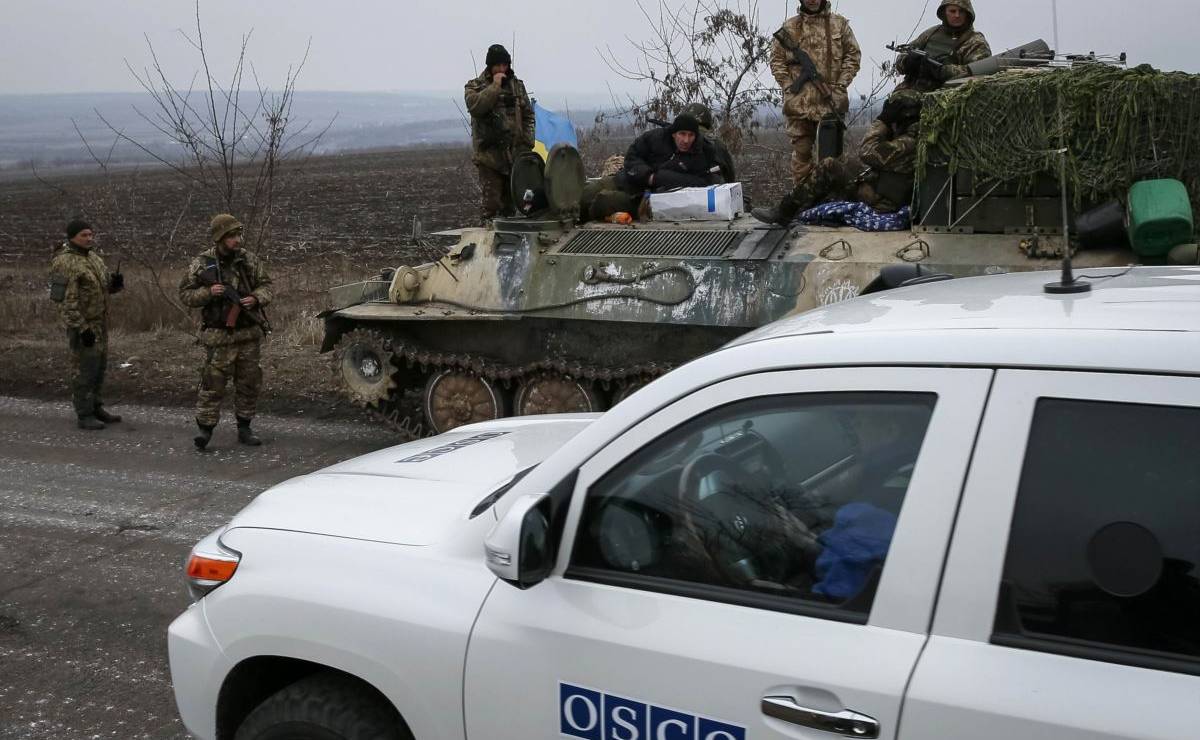 Через КПП РФ в Украину за неделю прошли 500 человек в военной форме, - ОБСЕ