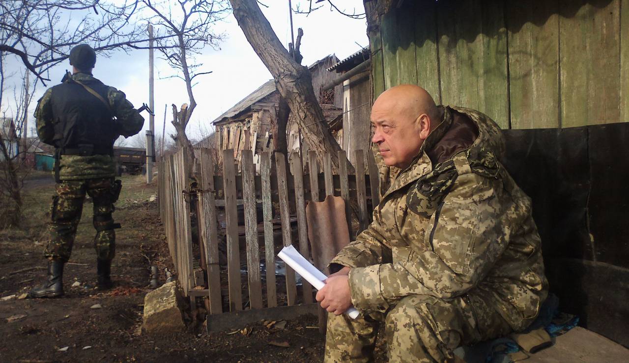Обстрелы не прекращаются, сложнее всего - в Станице Луганской