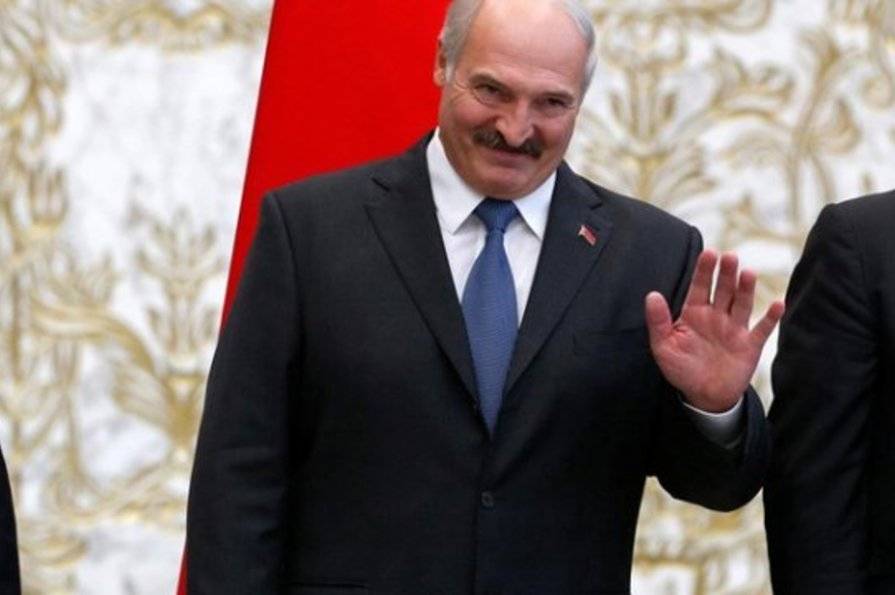 Лукашенко после встречи с Порошенко: Ради мира Беларусь всё сделает