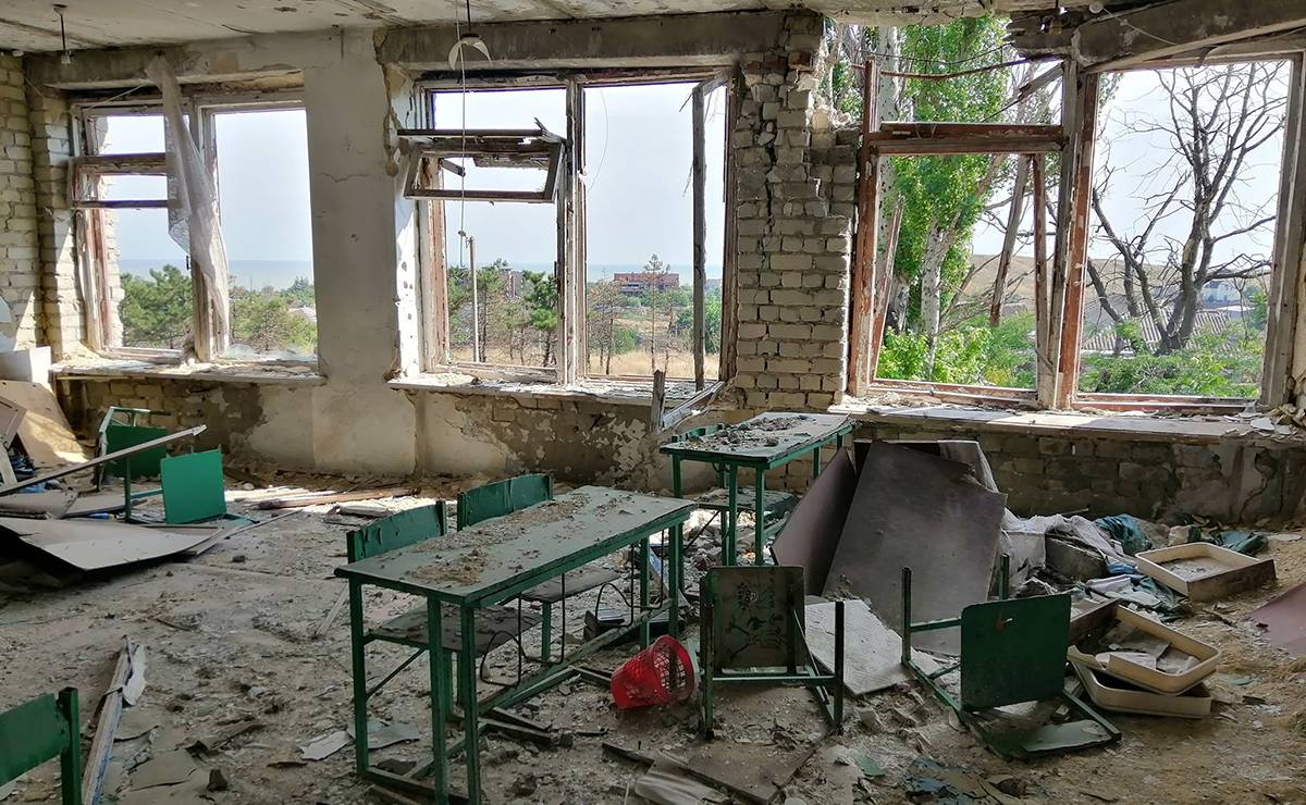 На оккупированных территориях Донбасса осталось 825 школ