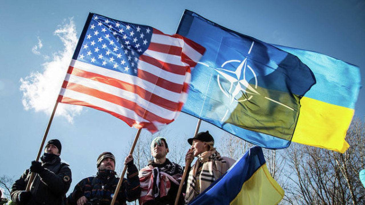 Вашингтон рассматривает возможность военной помощи Украине - посол США в НАТО