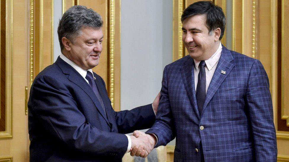 Порошенко поручил Саакашвили разработку реформ в Украине
