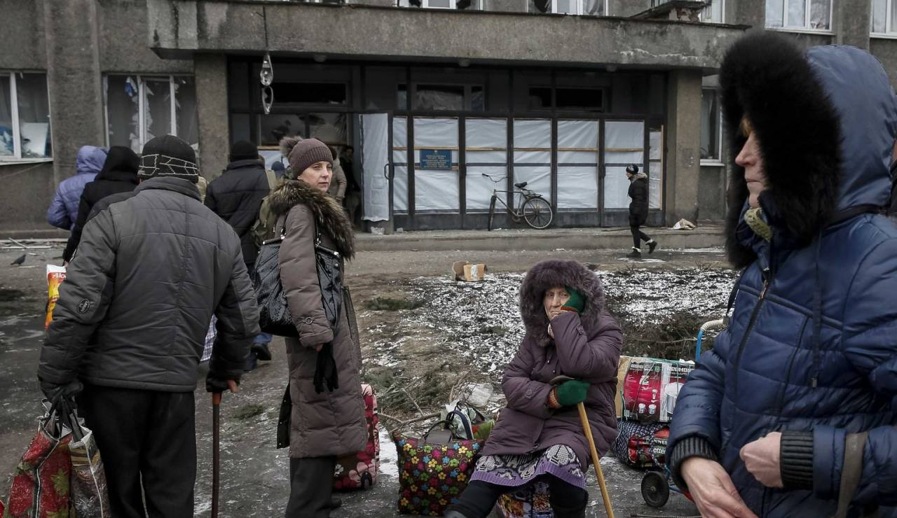 В Дебальцево боевики возобновили артобстрелы жилых домов и объектов инфраструктуры