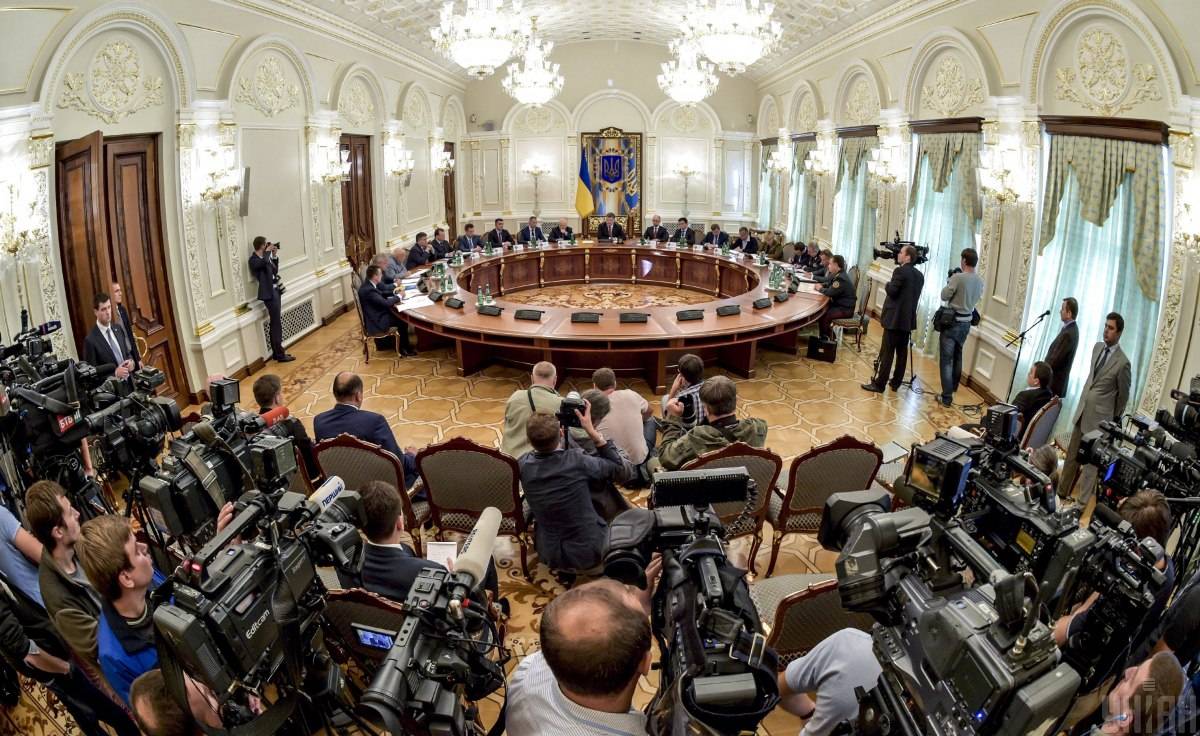 Порошенко подписал секретные решения СНБО от 27 августа