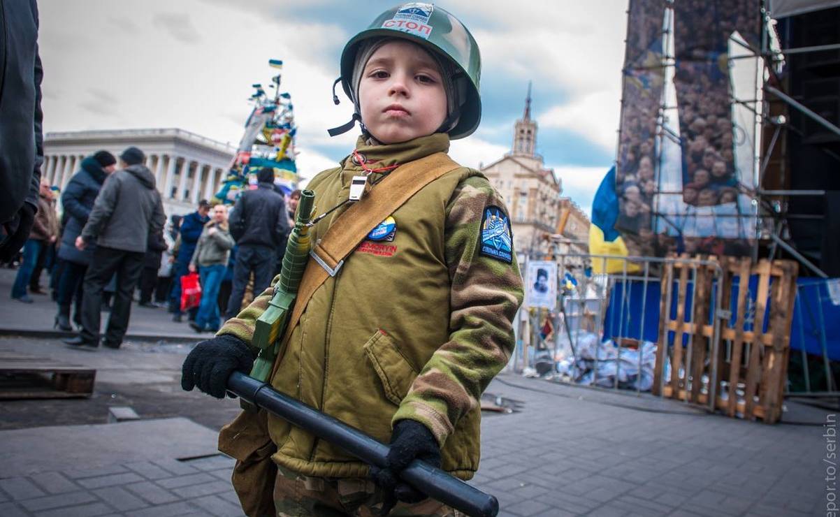 Украинская революция не победила бы, будь она ненасильственной, - Елена Галкина