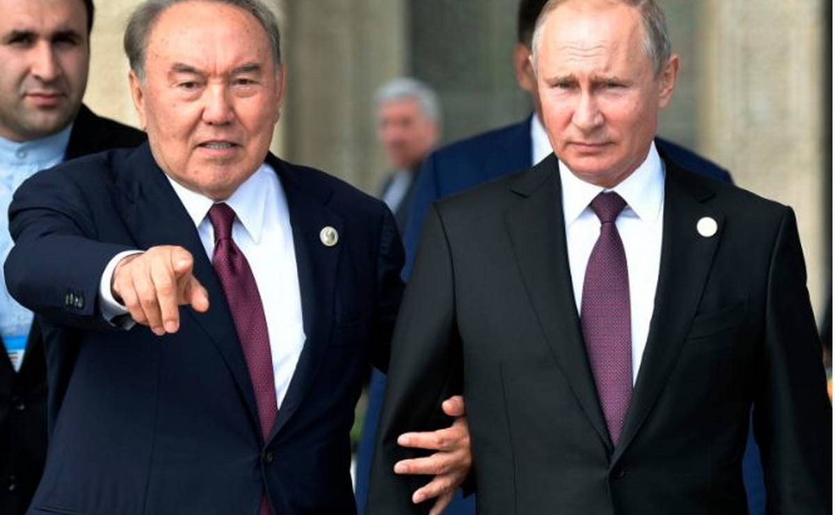 Назарбаев предлагает встречу Зеленского с Путиным в Казахстане
