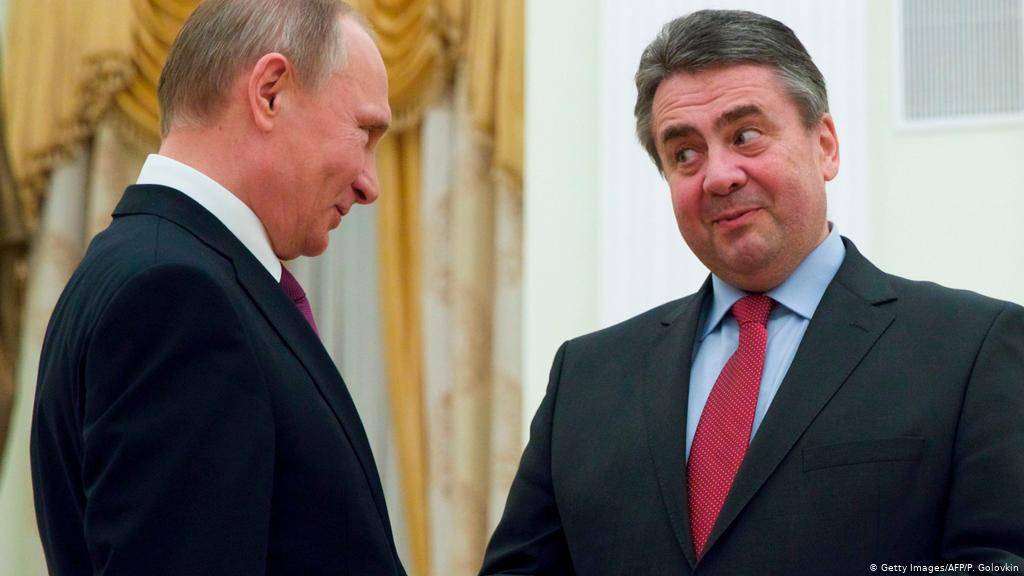 Экс-министр экономики Германии, призывавший не ставить Россию на колени, получал деньги от друга Путина